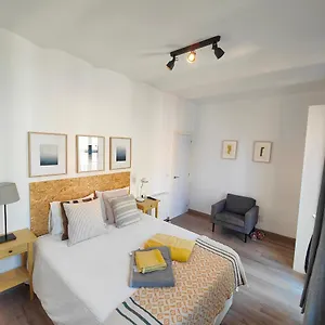 Bright Flat Next To Stadium Y La Fira , L'Hospitalet de Llobregat Espagne