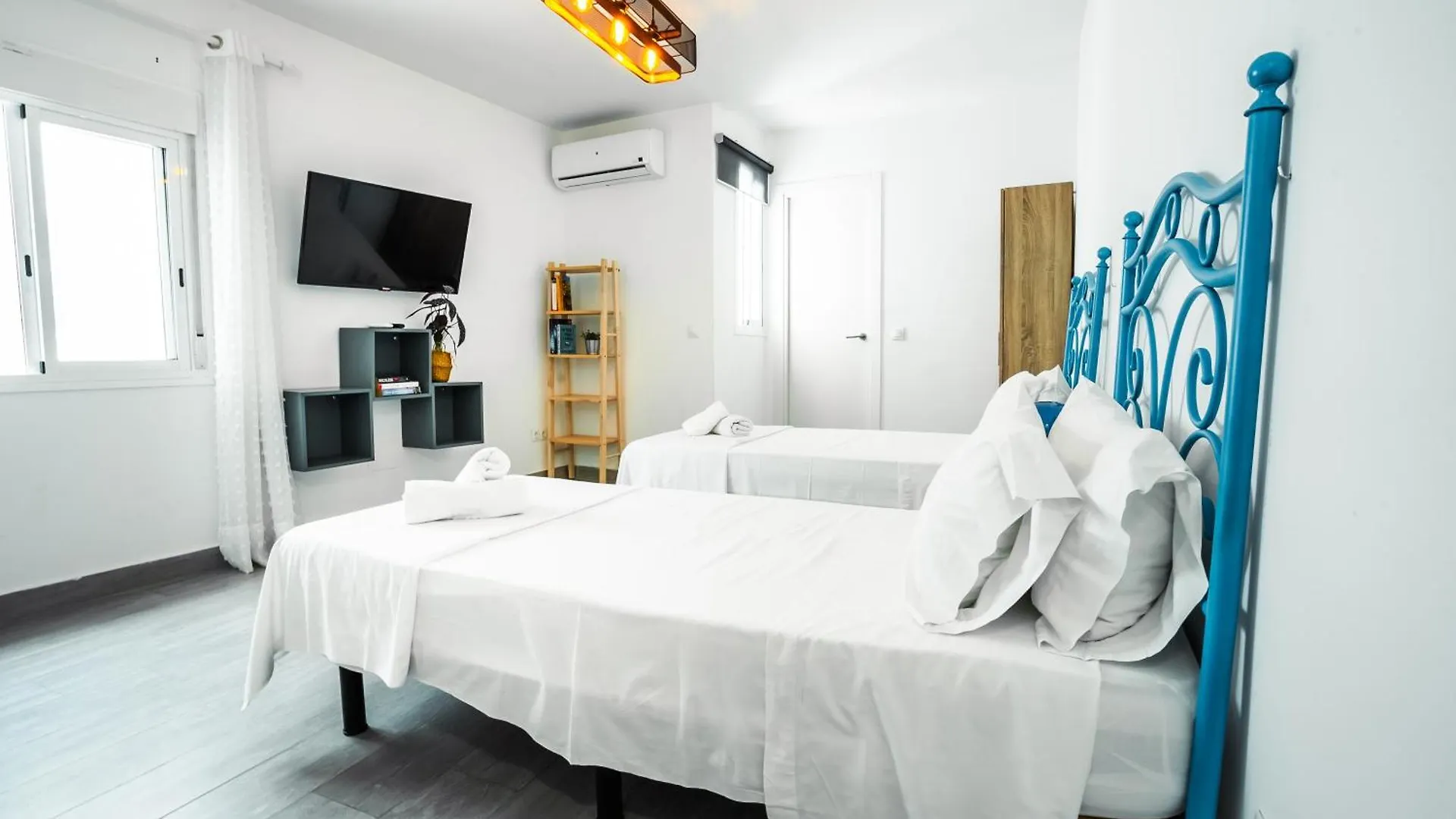 Escuela Village Marbella Apartment